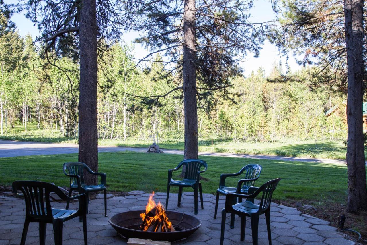 Lumberjack Lodge By Kabino Hot Tub Fire Pit Satellite Wifi Grill Large Porch 아일랜드 파크 외부 사진
