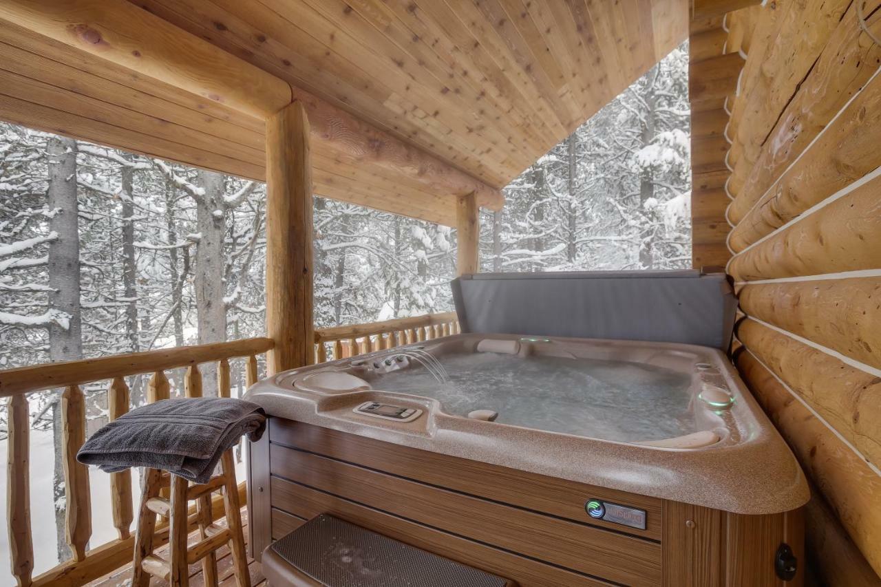 Lumberjack Lodge By Kabino Hot Tub Fire Pit Satellite Wifi Grill Large Porch 아일랜드 파크 외부 사진